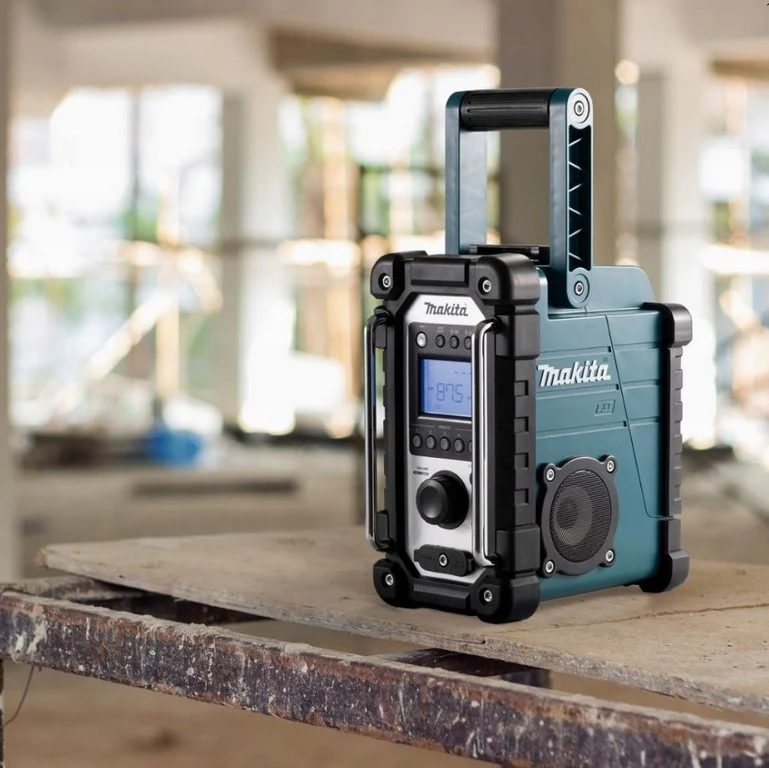 MAKITA DMR116 Radio odbiornik radiowy FM AM LXT 14,4V LXT 18V Seria G 14,4V Seria G 18V IP64 230V