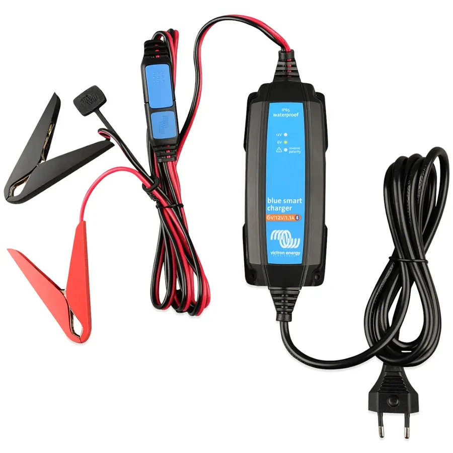 Chytrá nabíječka baterií BlueSmart 6V/12V – 1,1A IP65+DC konektor