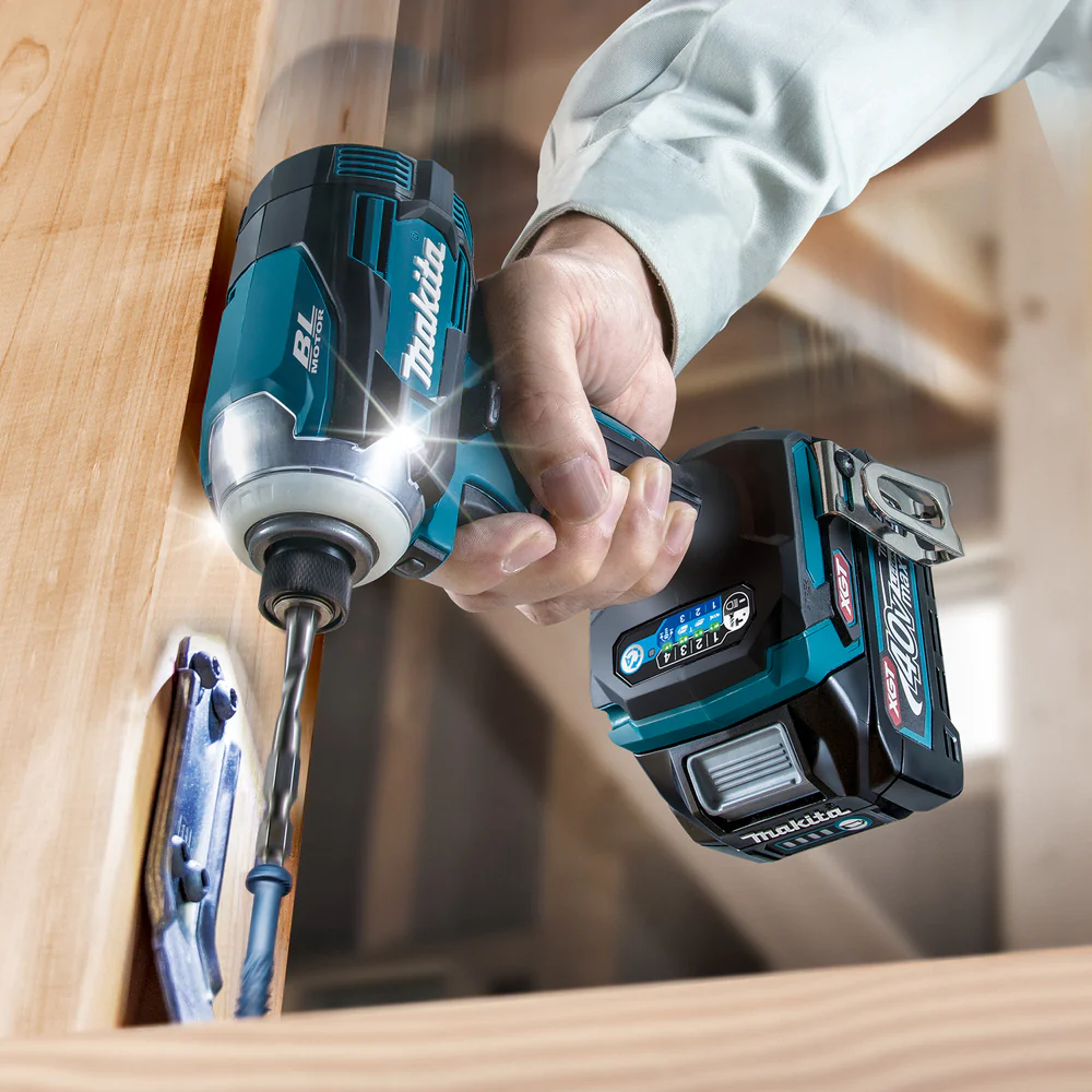 MAKITA TD001GM201 Akumulatorowe wkrętarka udarowa XGT®